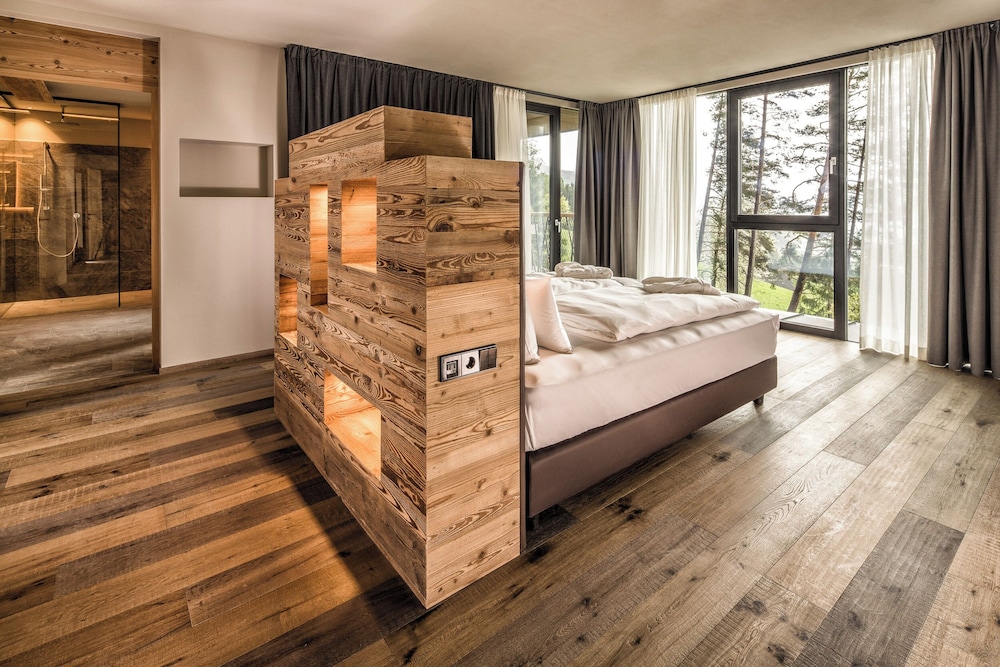 Tree Top, Suite, King Bed