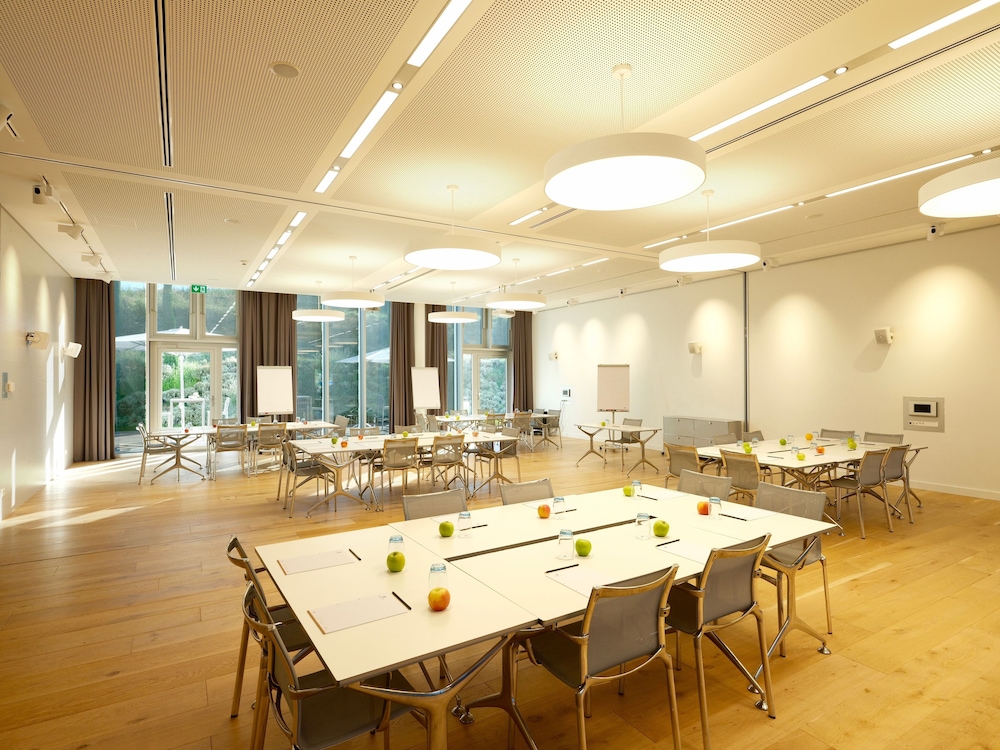 Modern Times Hotel, Vevey, A Tribute Portfolio Hotel 61/79