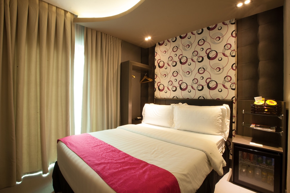 Eloisa Royal Suites 24/58