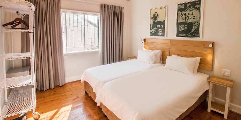 Camps Bay Village 25/50