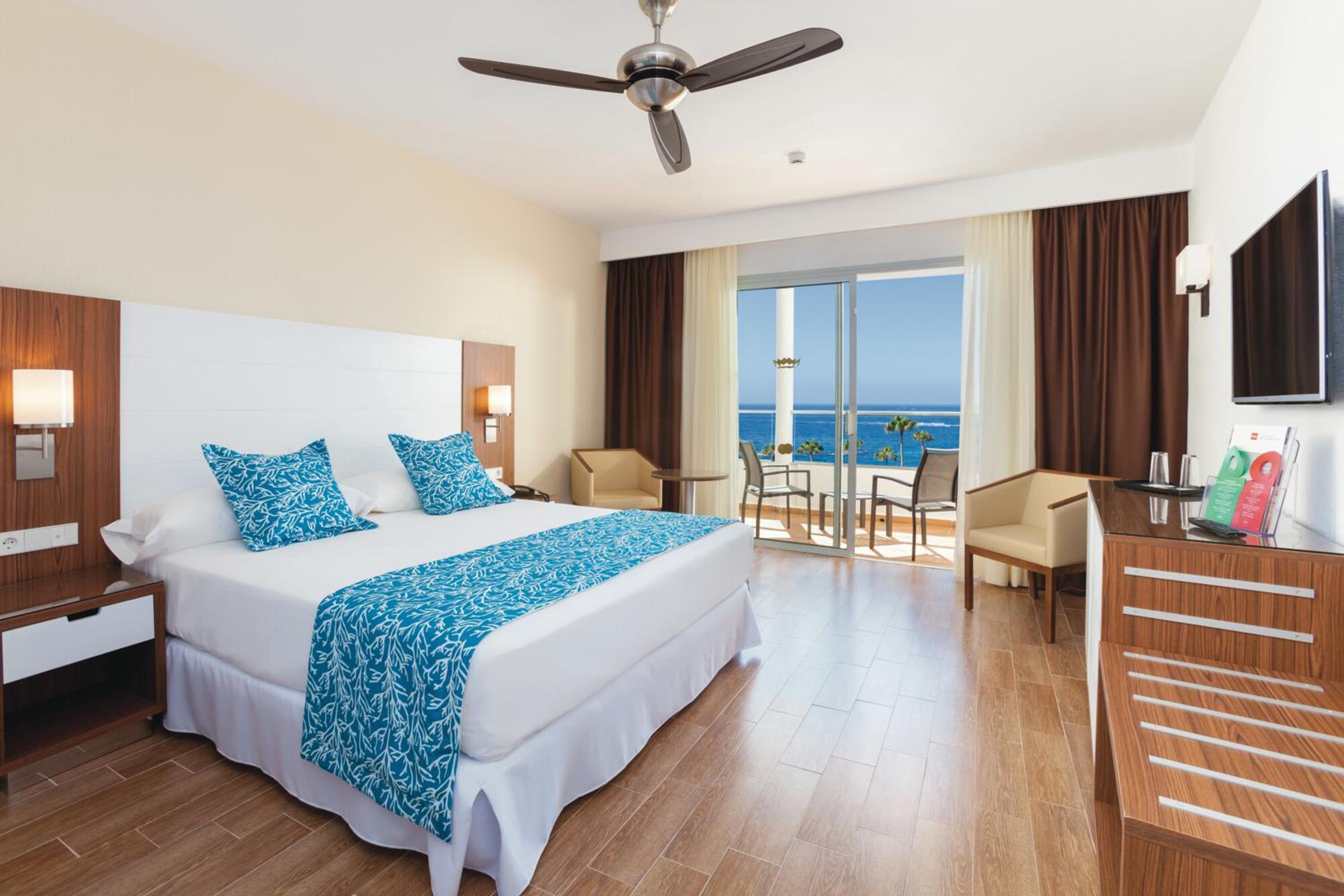 Room, Double Bed