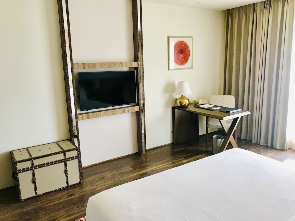 Welcomhotel by ITC Hotels, Ashram Road, Ahmedabad 30/71