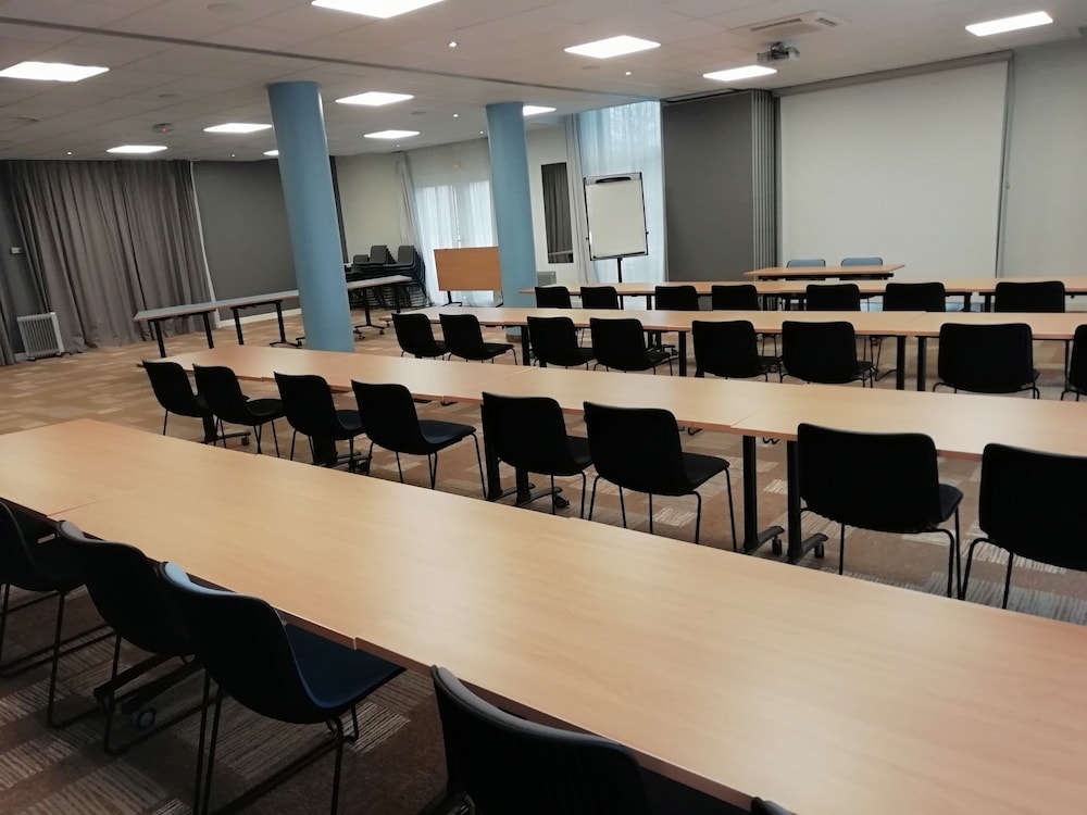 Ibis Epinal Centre Ville 64/71