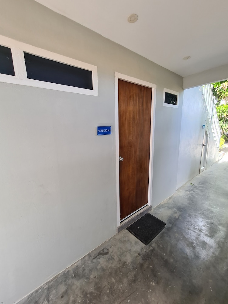 Bubali Villa And Apartments 7/70
