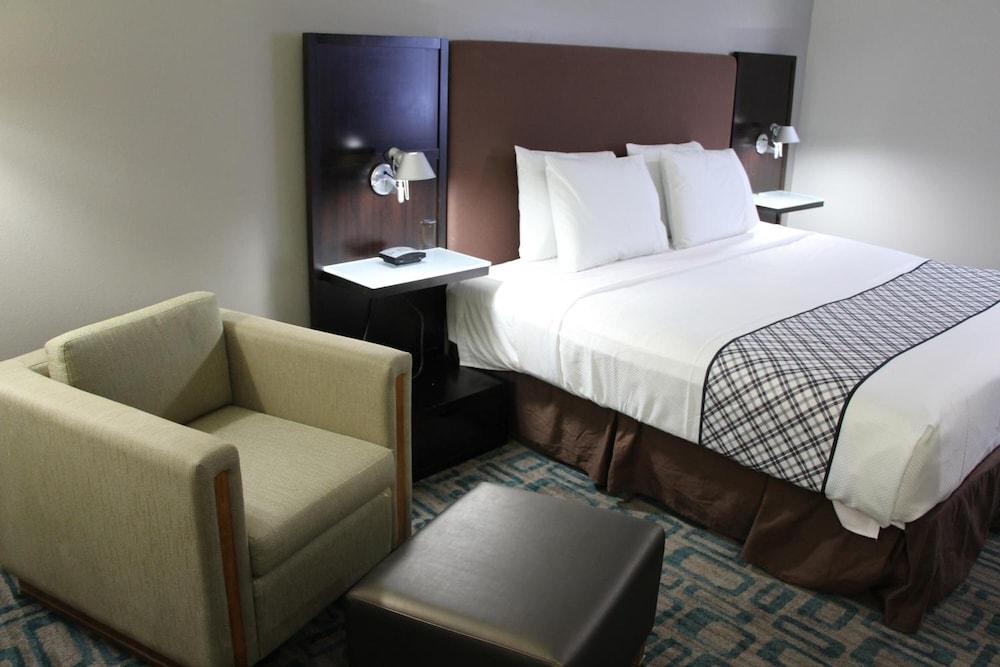 Westbridge Inn & Suites Carrollton 8/18