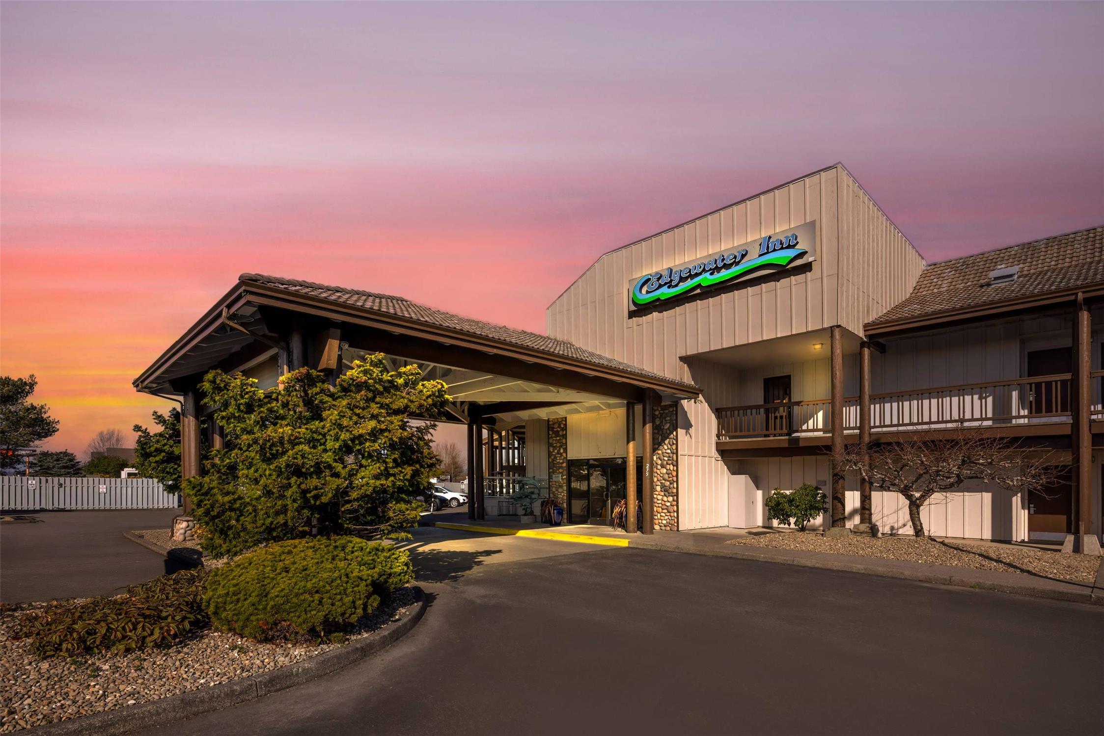 Edgewater Inn and Suites, Ascend Hotel Collection 3/27