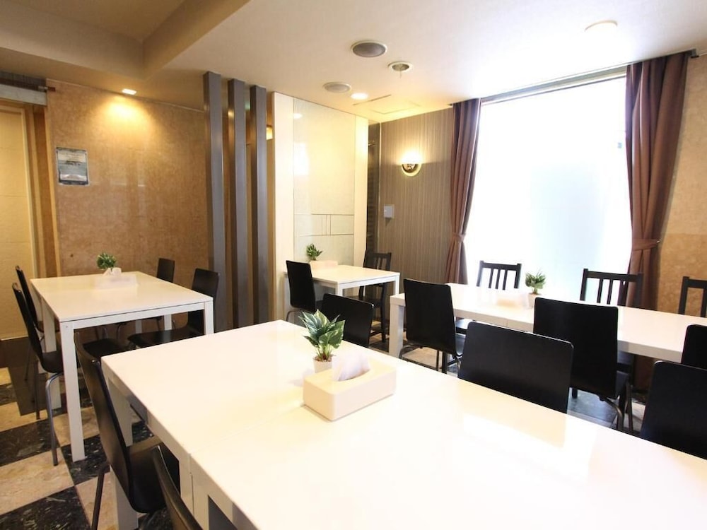 Hotel Livemax BUDGET Kobe 42/46