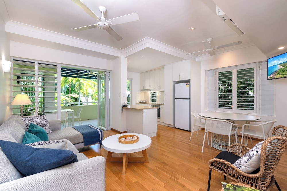 Verandahs Port Douglas 30/56