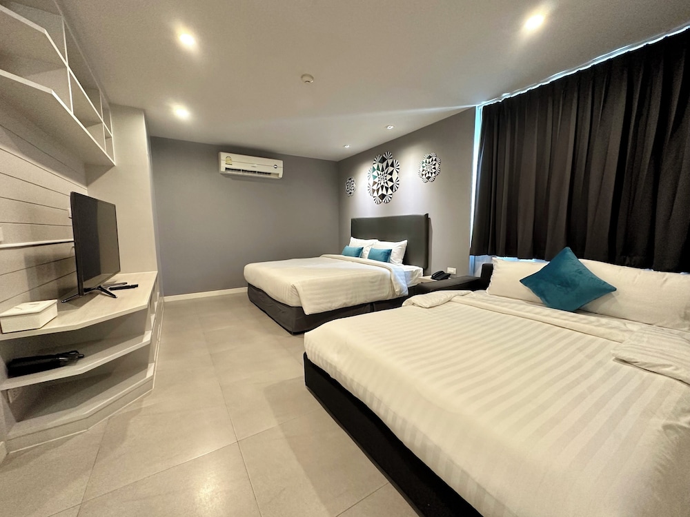 FAMILY, DOUBLE BED