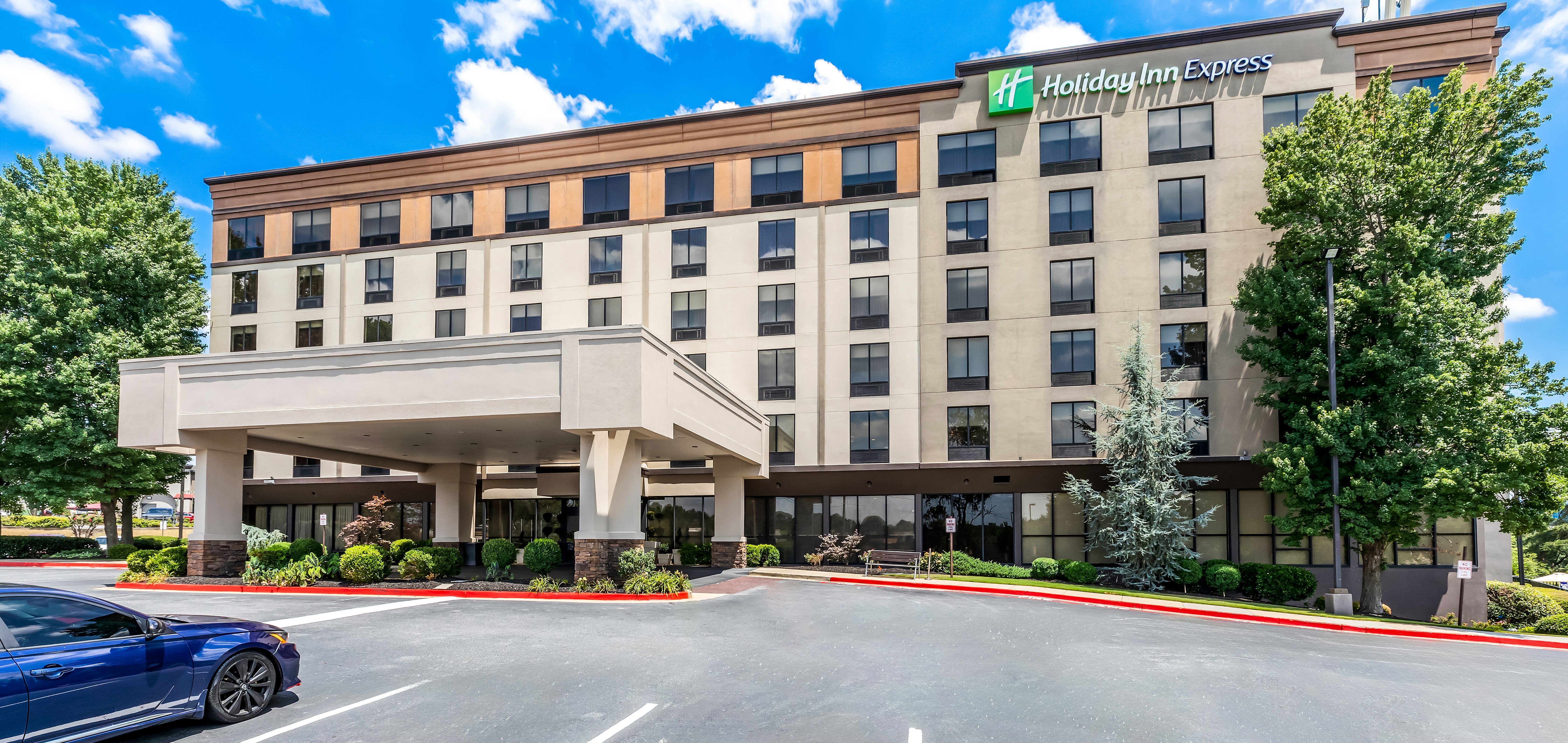 Holiday Inn Express Atlanta Galleria Ballpark Areaa 38/46