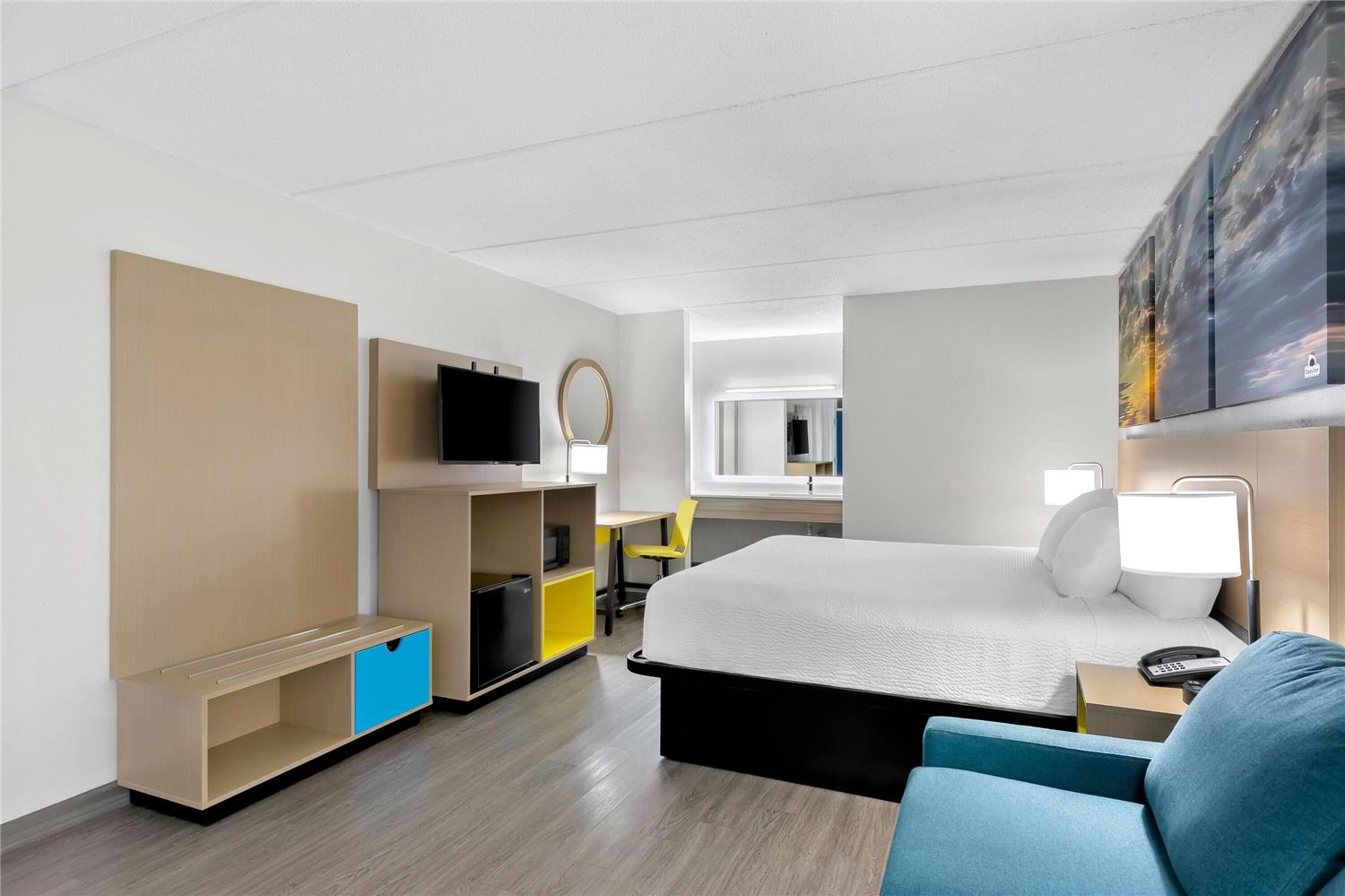 Days Inn by Wyndham Seneca 14/25