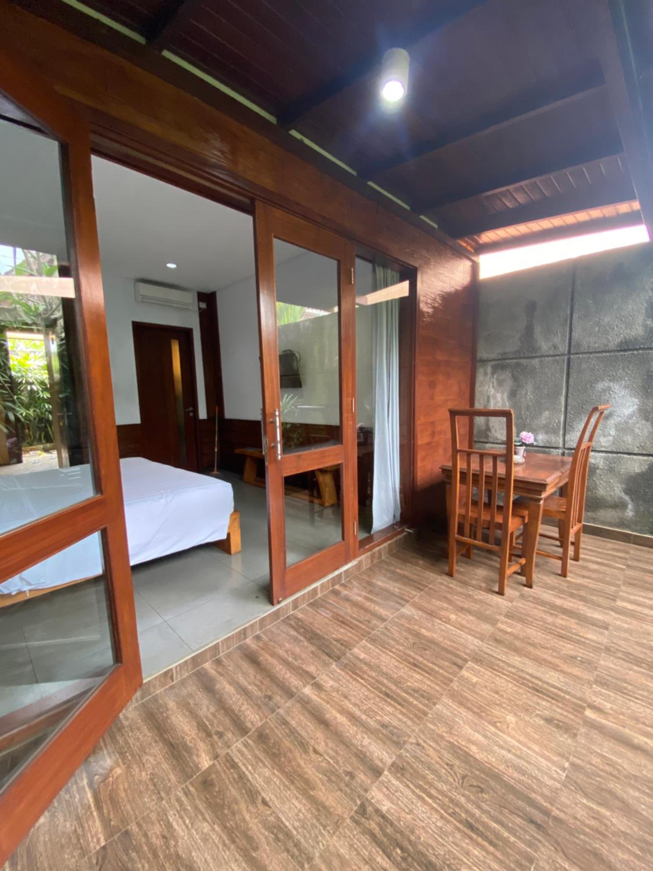 Reddoorz Nelayan Canggu 11/24