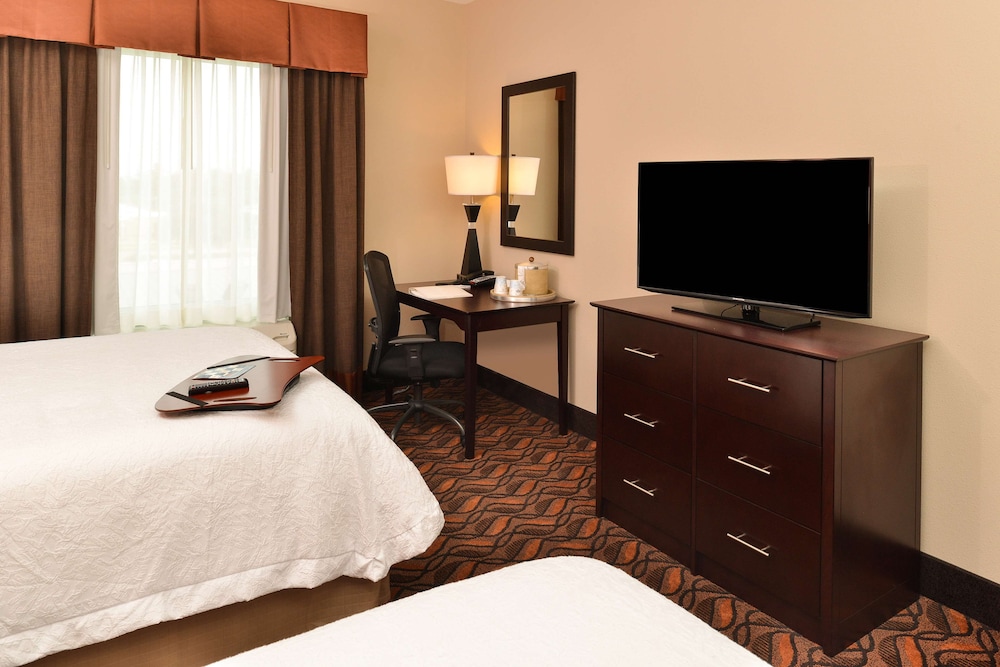 Hampton Inn Suites Harvey New Orleans West Bank 16/57