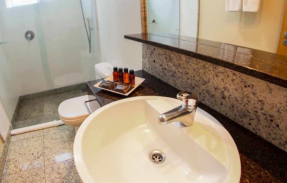 Kayros Business Hotel 53/54
