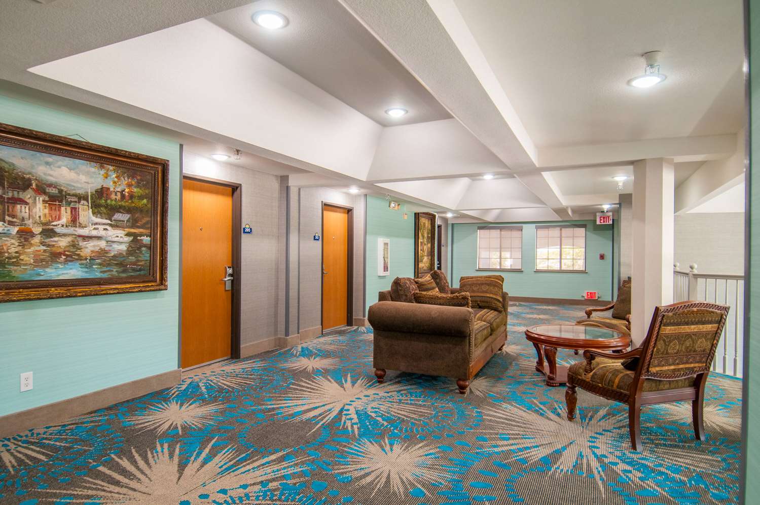 Days Inn & Suites by Wyndham San Antonio North/Stone Oak 38/63