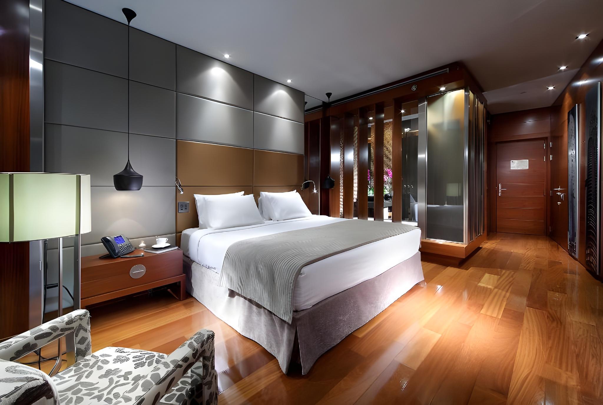 Paseo, Superior, Single, Double Bed, Castellana View
