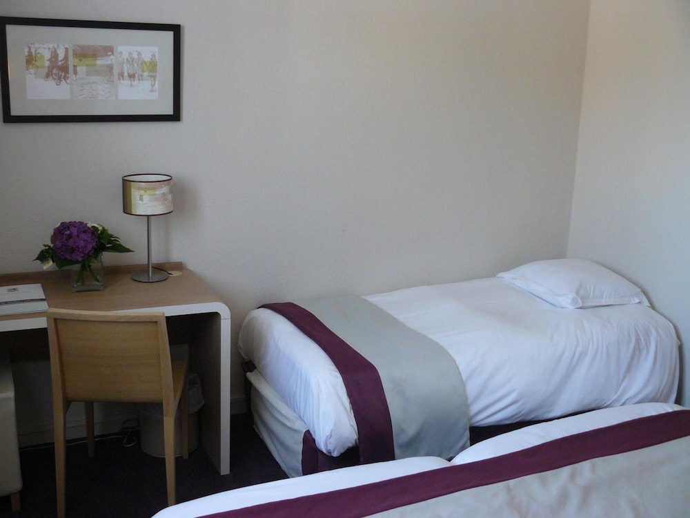 Hotel Red Fox 47/61
