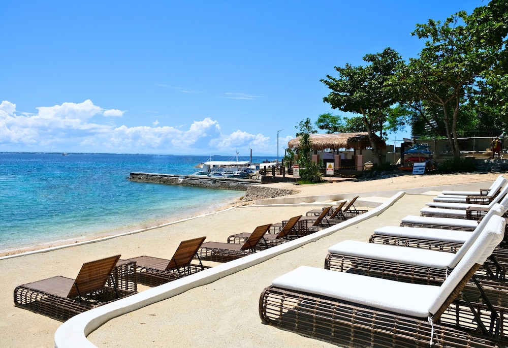 Mercure Mactan Cebu 43/47