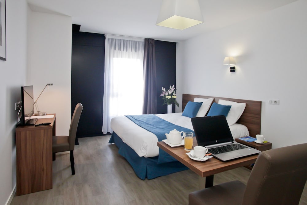 Appart'hotel Odalys City Campus - Paris Rueil Malmaison 25/50