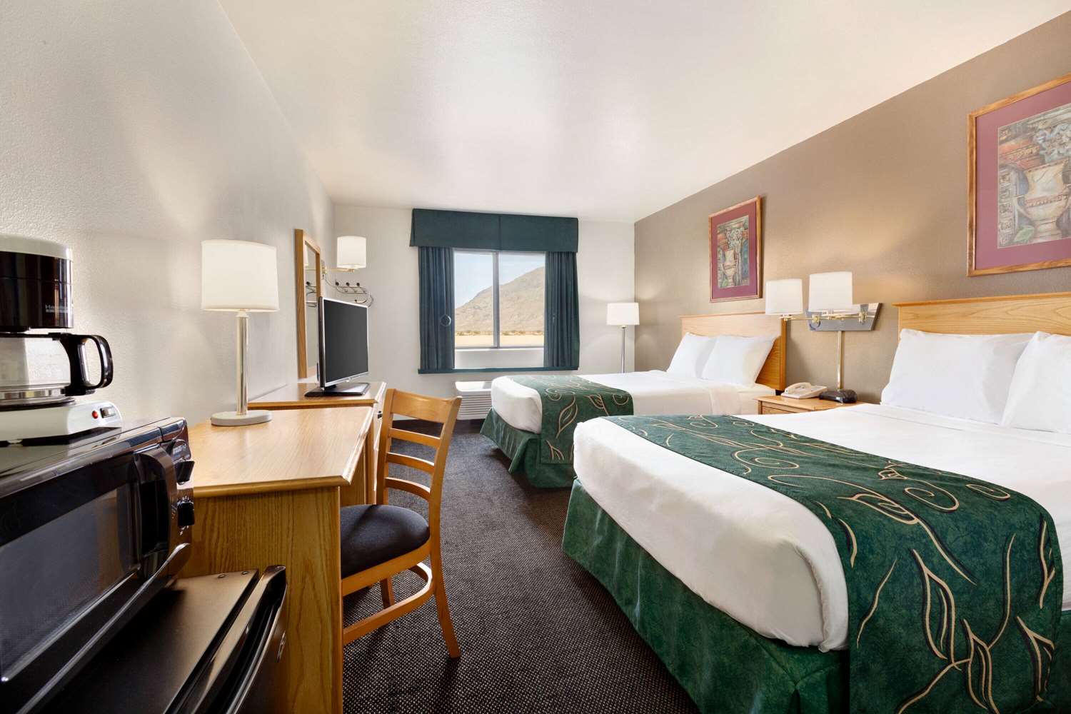 Travelodge by Wyndham Yermo 3/9