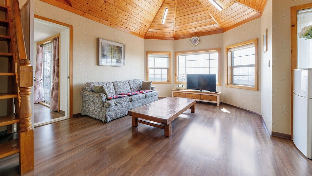 Ganghwa Western Beach Pension 35/50