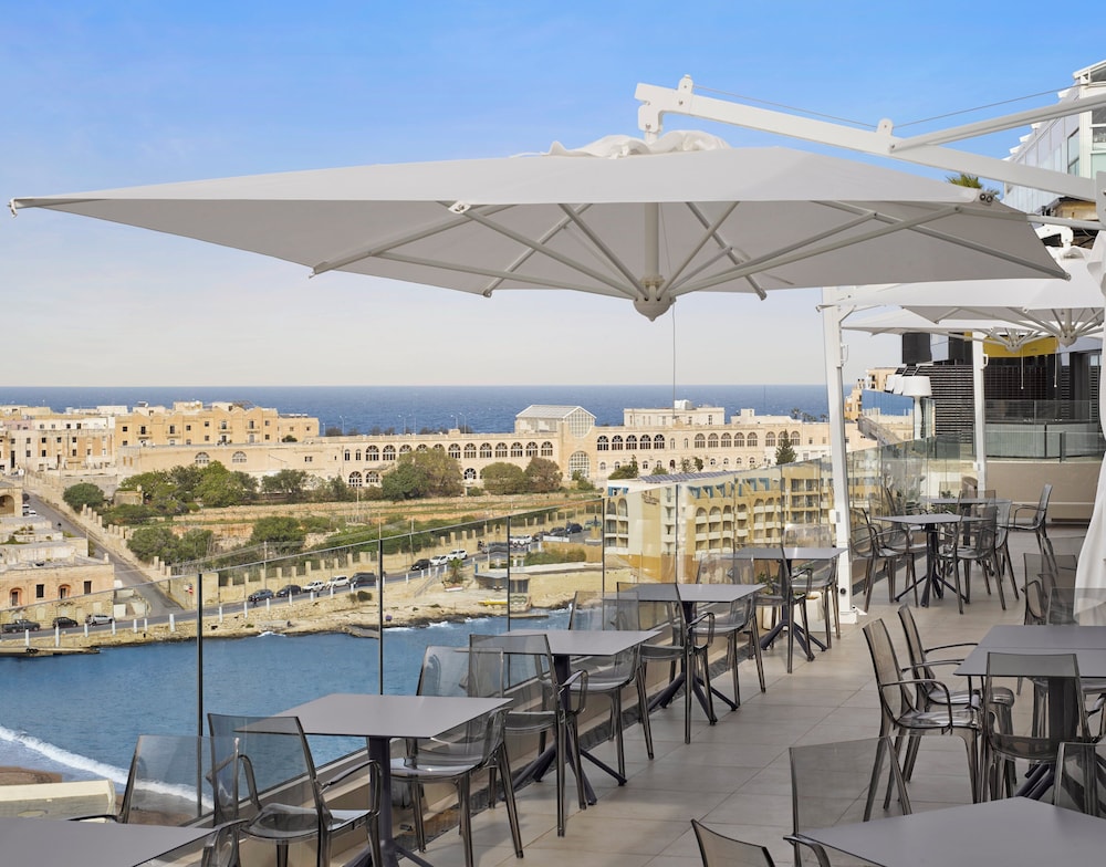 HOLIDAY INN EXPRESS MALTA 57/68