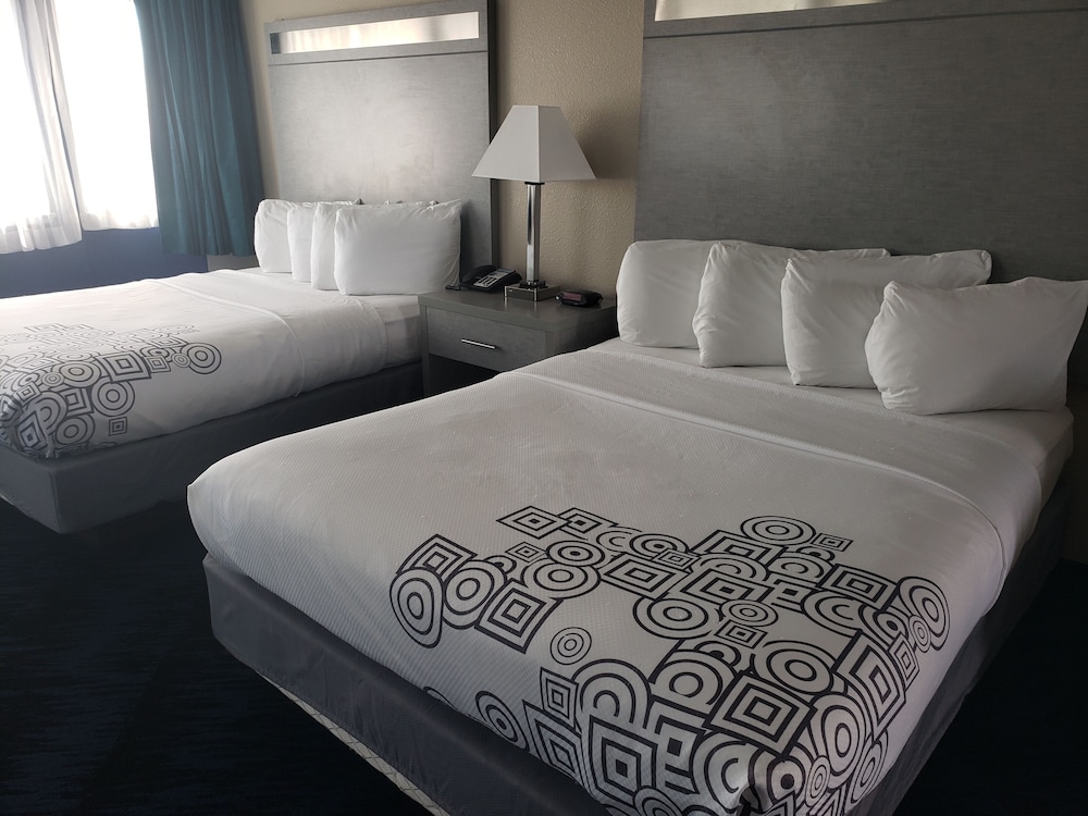 Anchor Beach Inn 15/26