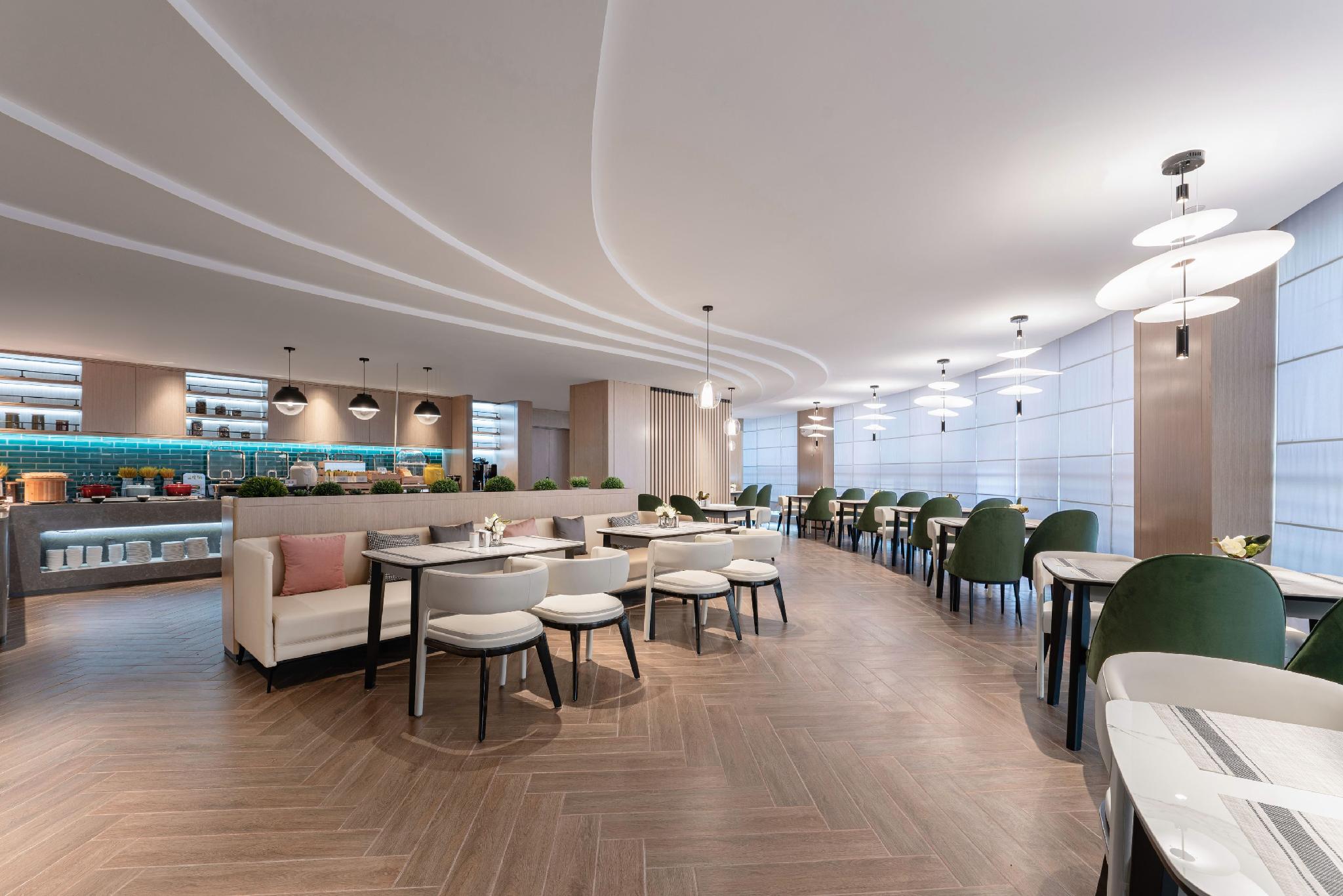 Ginza Jiayue Select Hotel (Lailulu Middle East Street Ginza Mall) 15/19