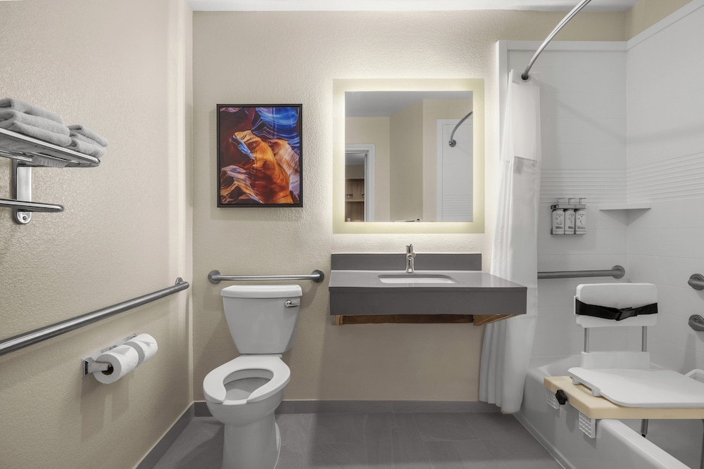 Candlewood Suites Hotel Texas City 53/53