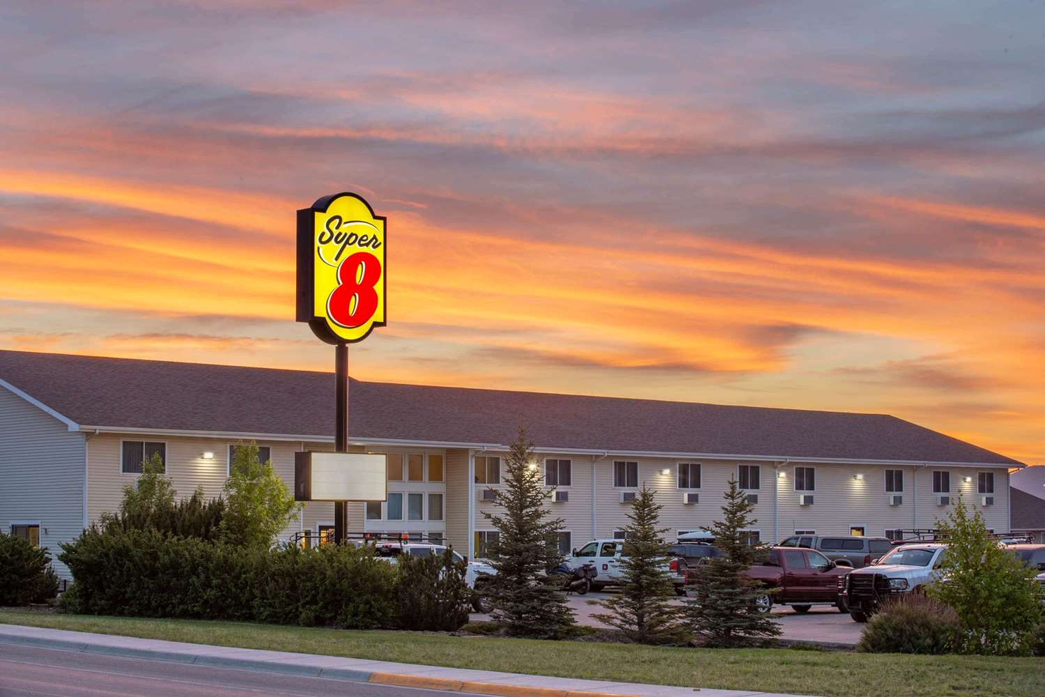 Super 8 by Wyndham Lewistown 6/51