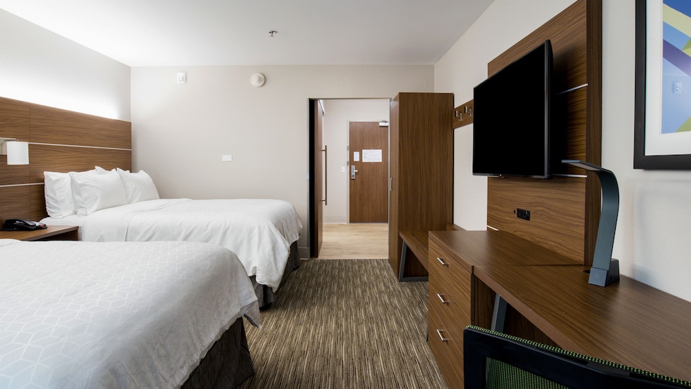 Holiday Inn Express Hillsville 19/47