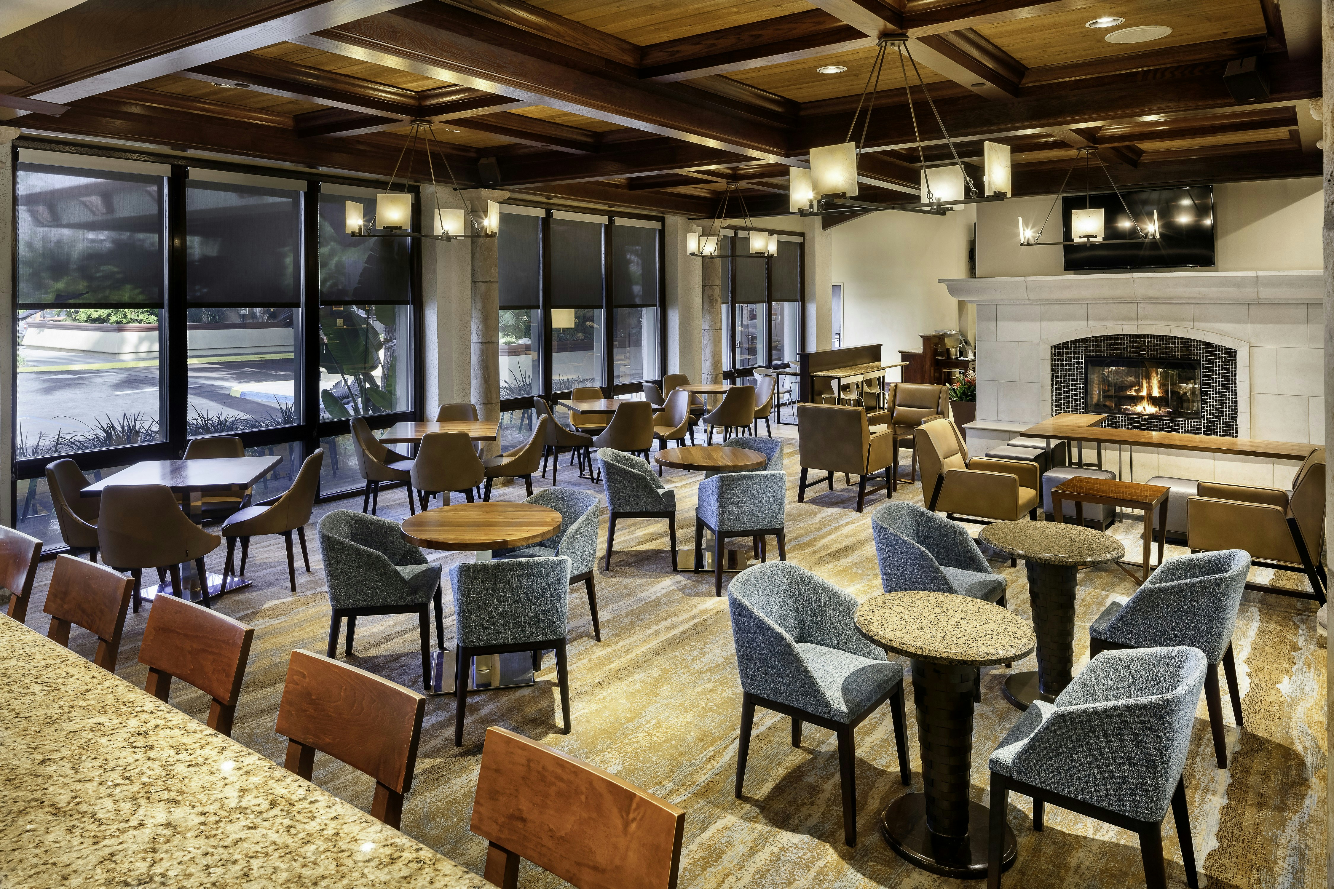 DoubleTree by Hilton Hotel Ontario Airport 34/62