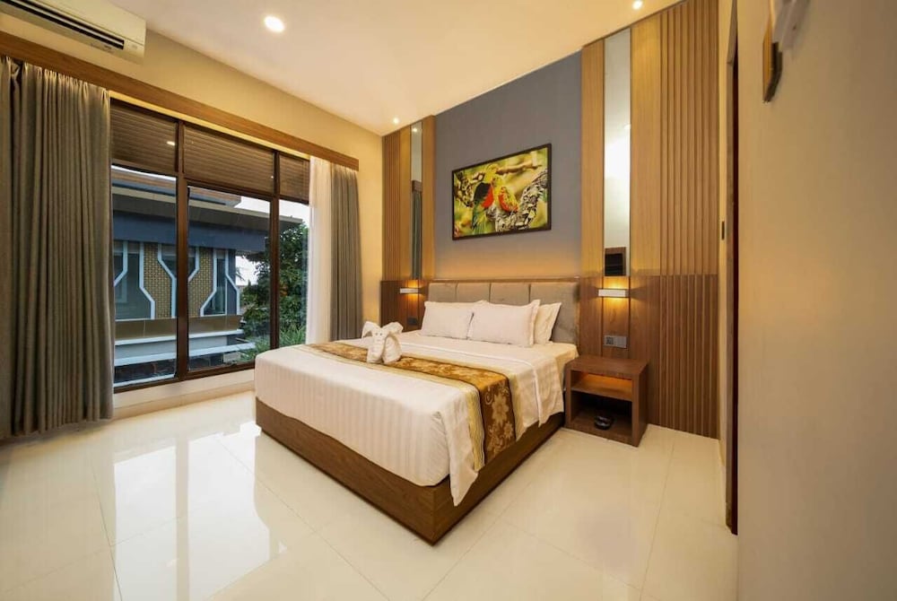 3 BEDROOMS, COMFORT, VILLA, GROUND FLOOR