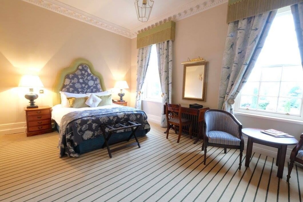 Nunsmere Hall Hotel 8/50