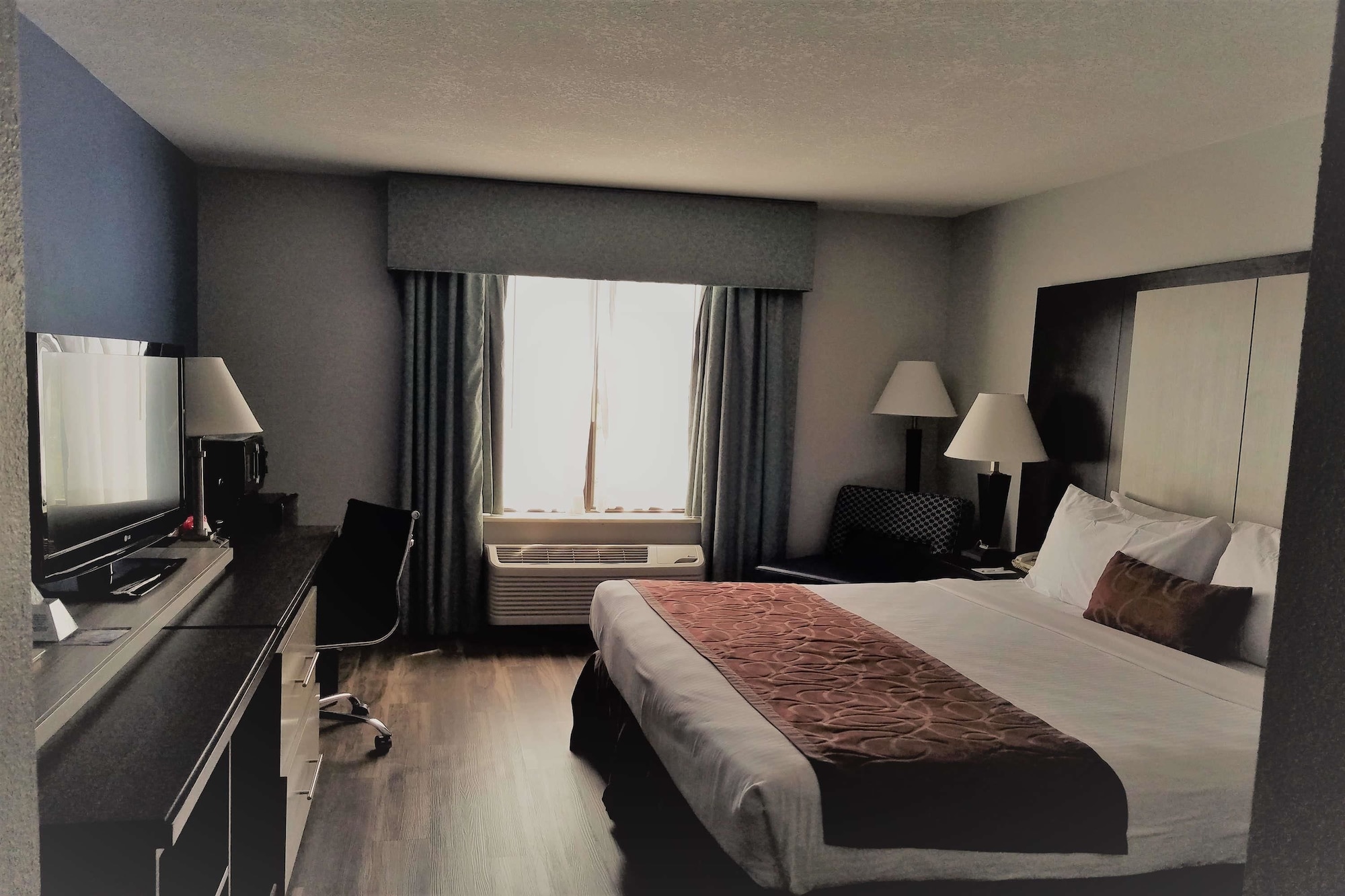 PREMIUM, KING BED