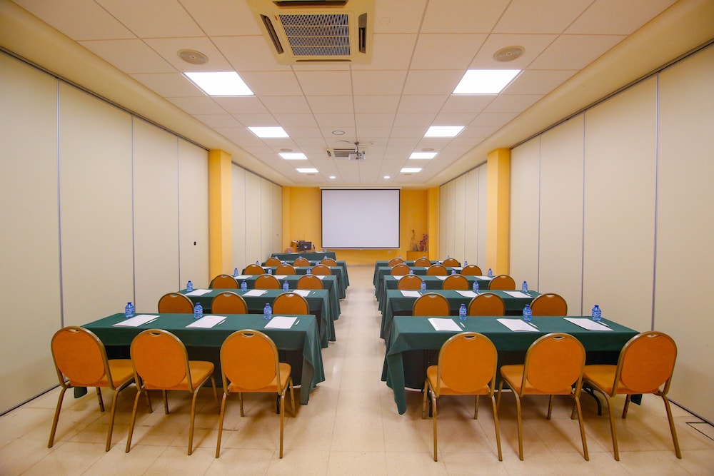 Hotel Mainake Sl 55/60