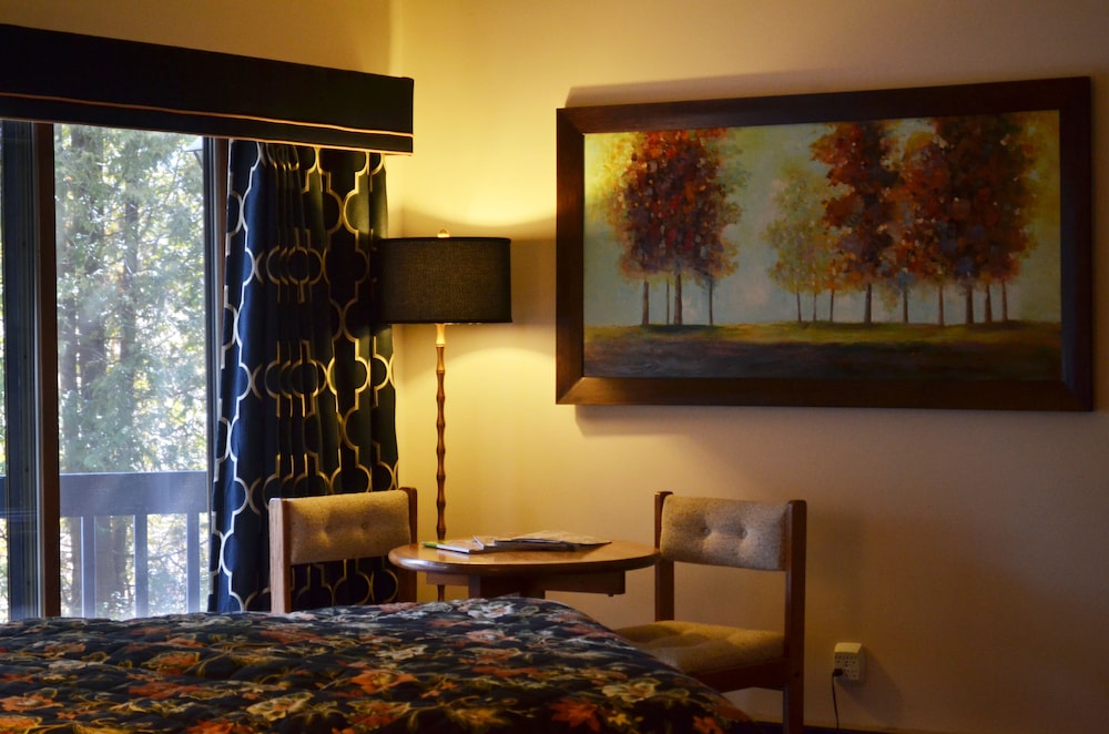 Greenbrier Inn Killington 5/50