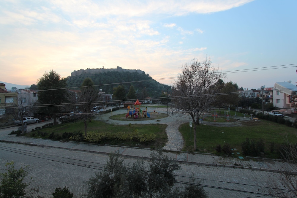 AVE MARIA HOTEL 60/65