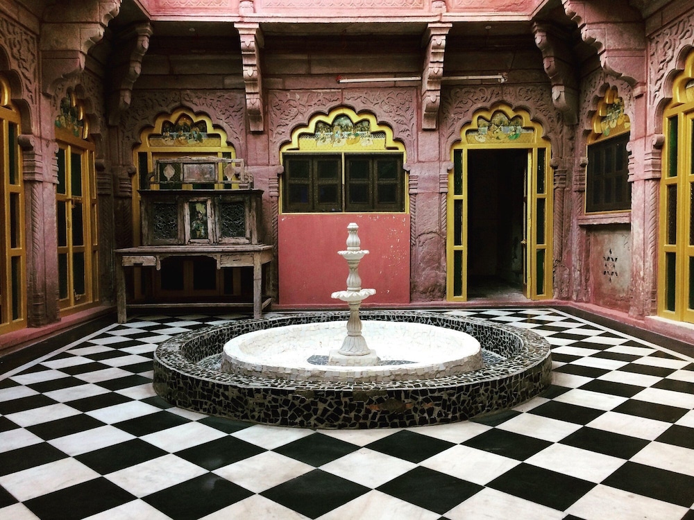 Krishna Prakash Heritage Haveli 38/42