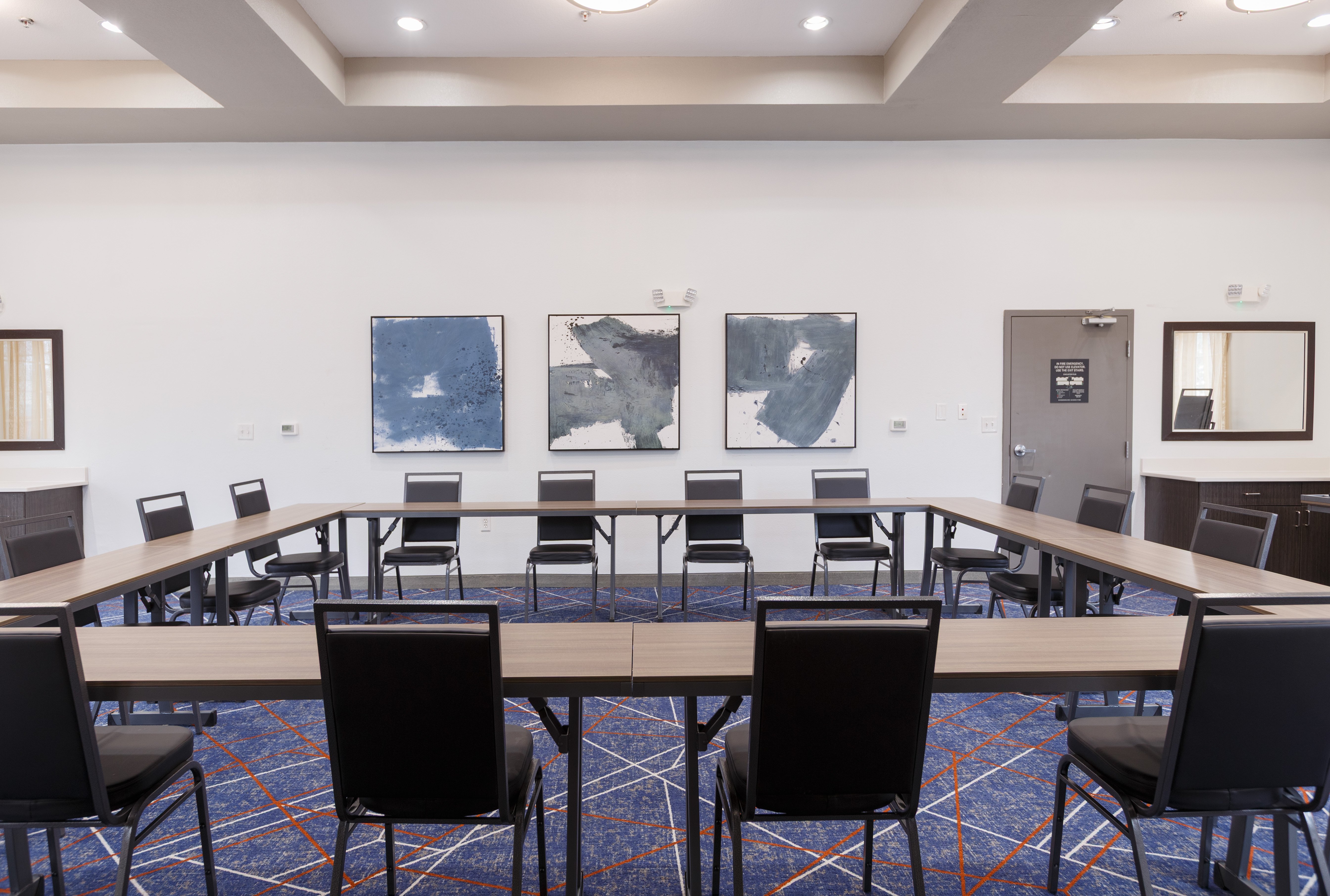 CANDLEWOOD SUITES SAN MARCOS 58/71