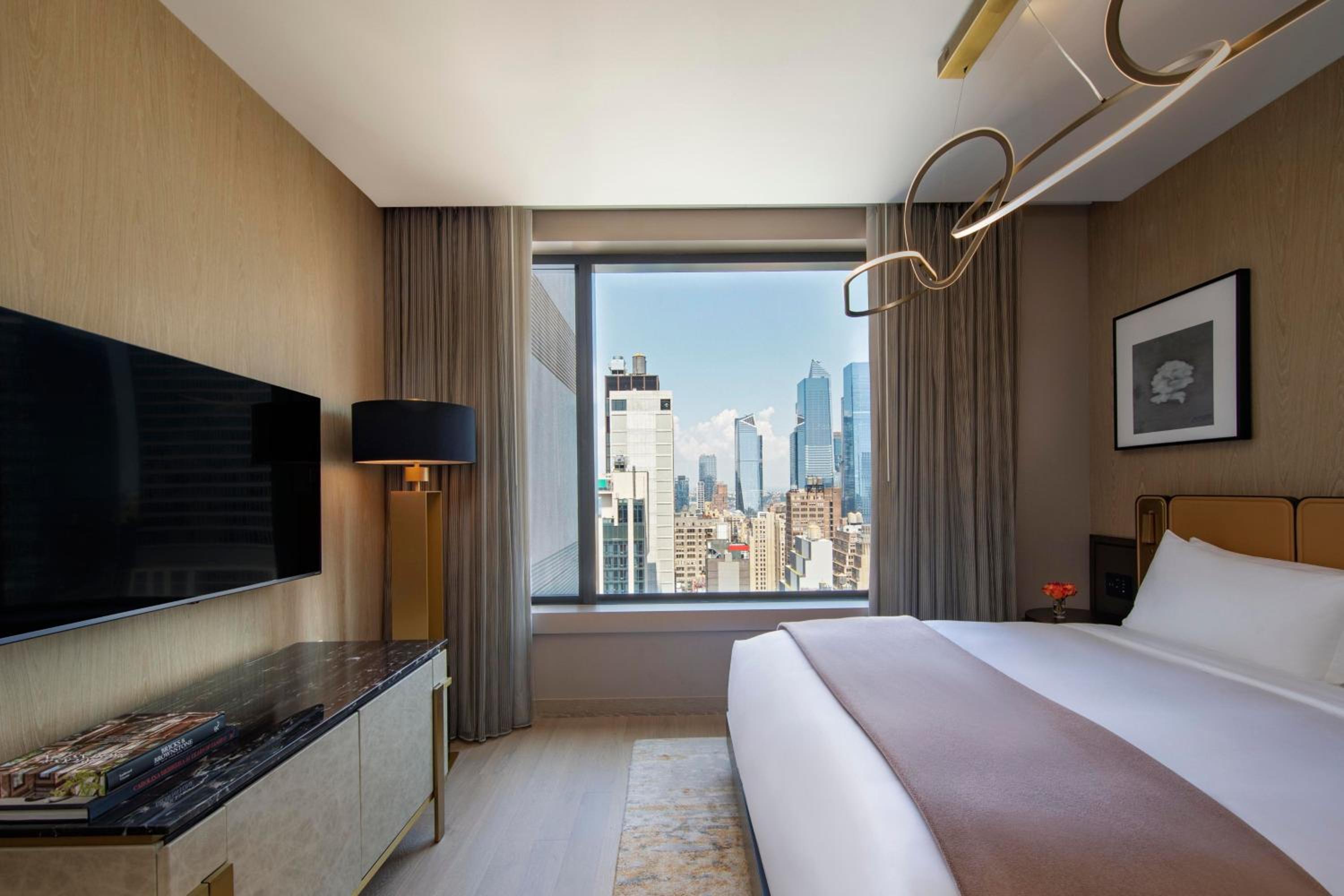 Hudson, King Bed, High Floor