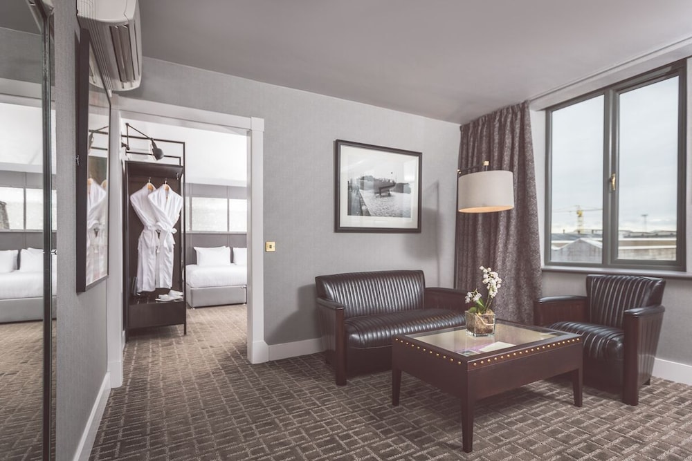 Titanic Hotel Belfast 26/43