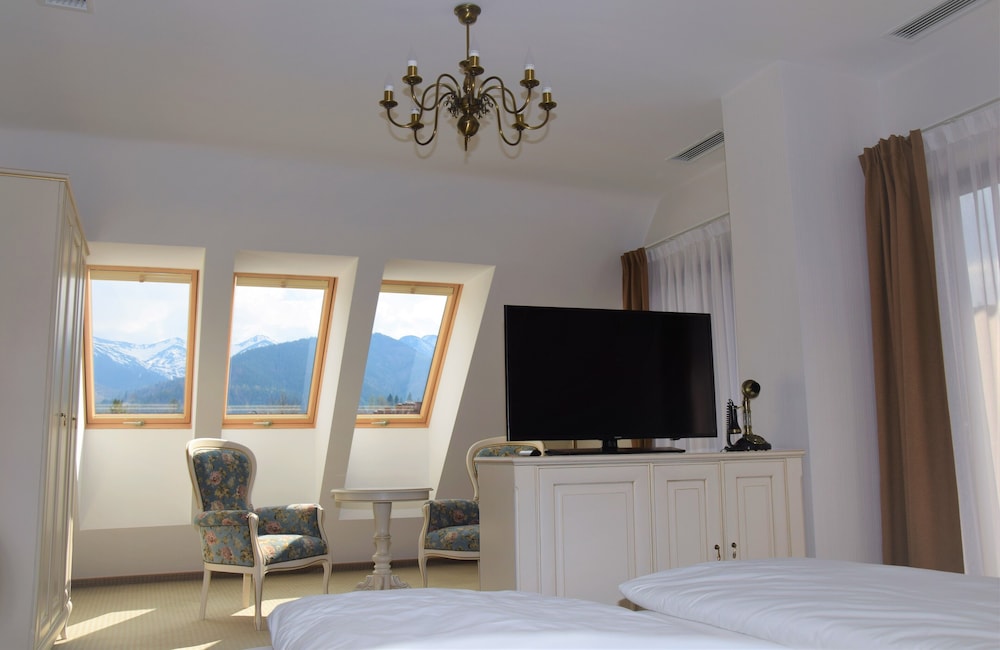 Hotel Paryski Art & Business 20/50