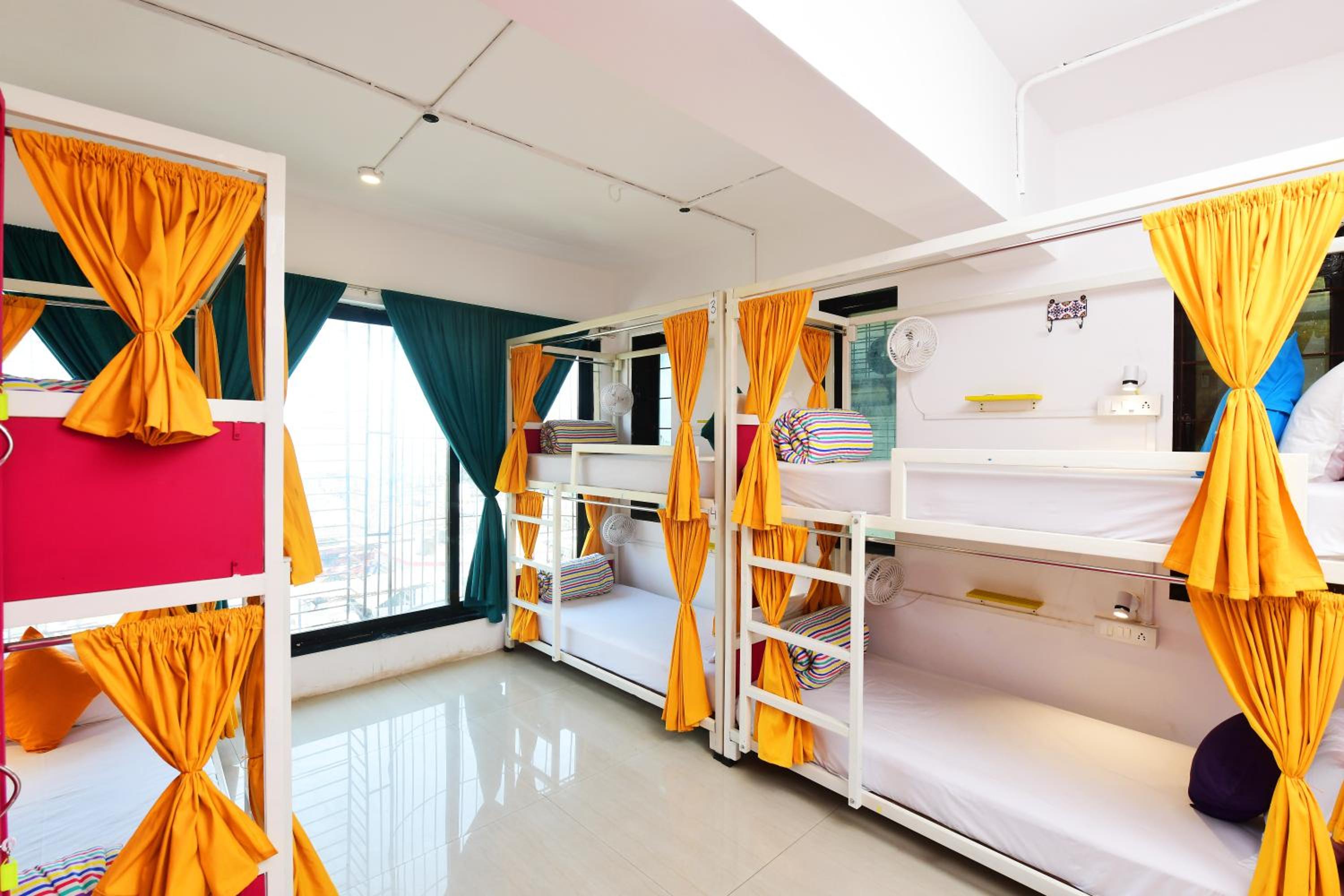 Female Dorm, Female Only, 8 Beds, 8 Bunk Beds