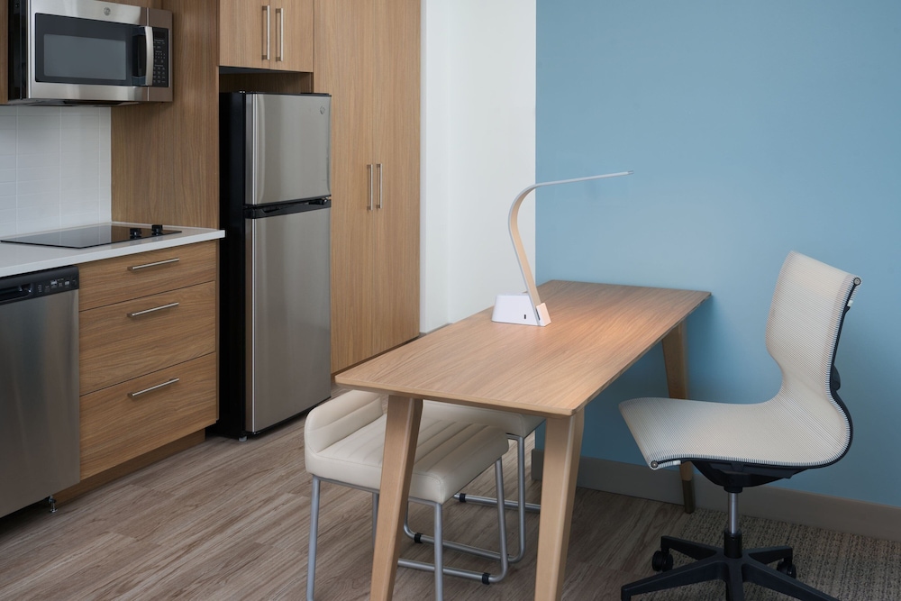 Element Melbourne Oceanfront 43/57