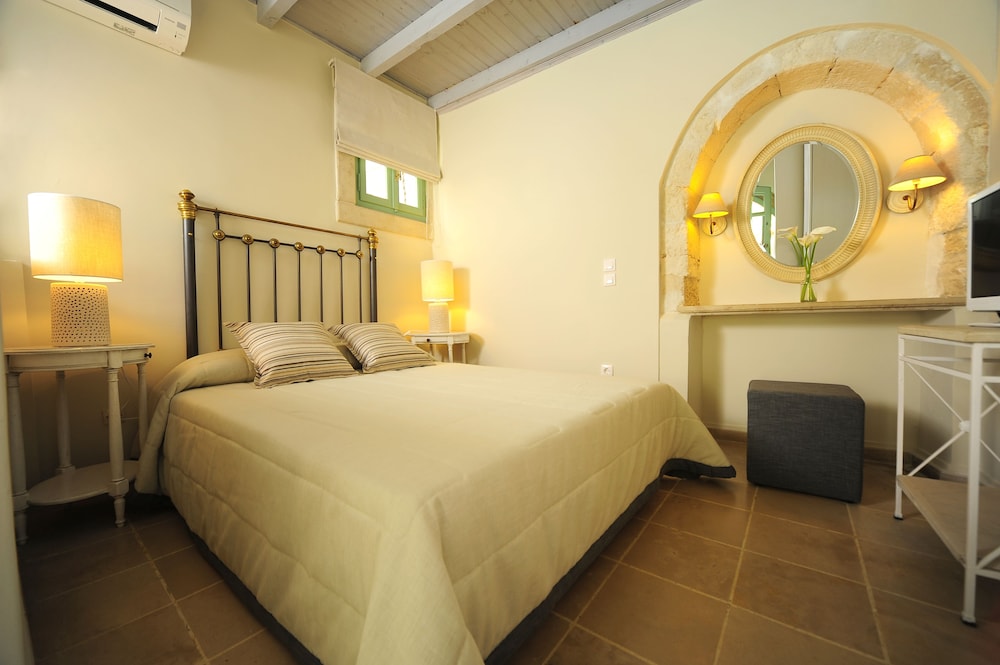 Mythos Suites Hotel 15/68