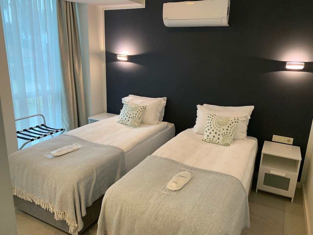 1 BEDROOM, APARTMENT