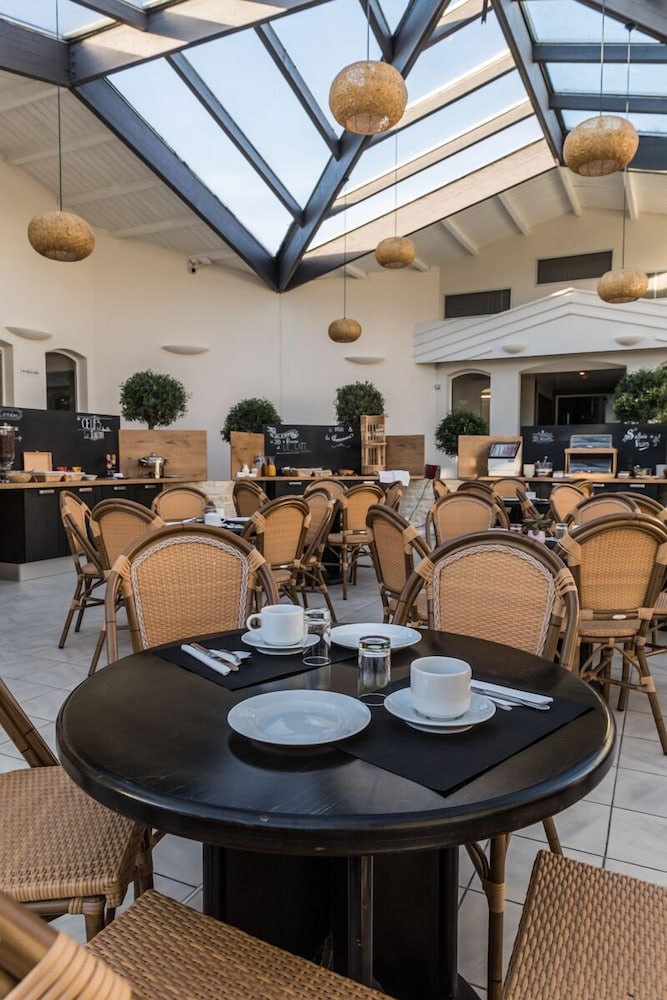 Hotel Les Grenettes 49/60