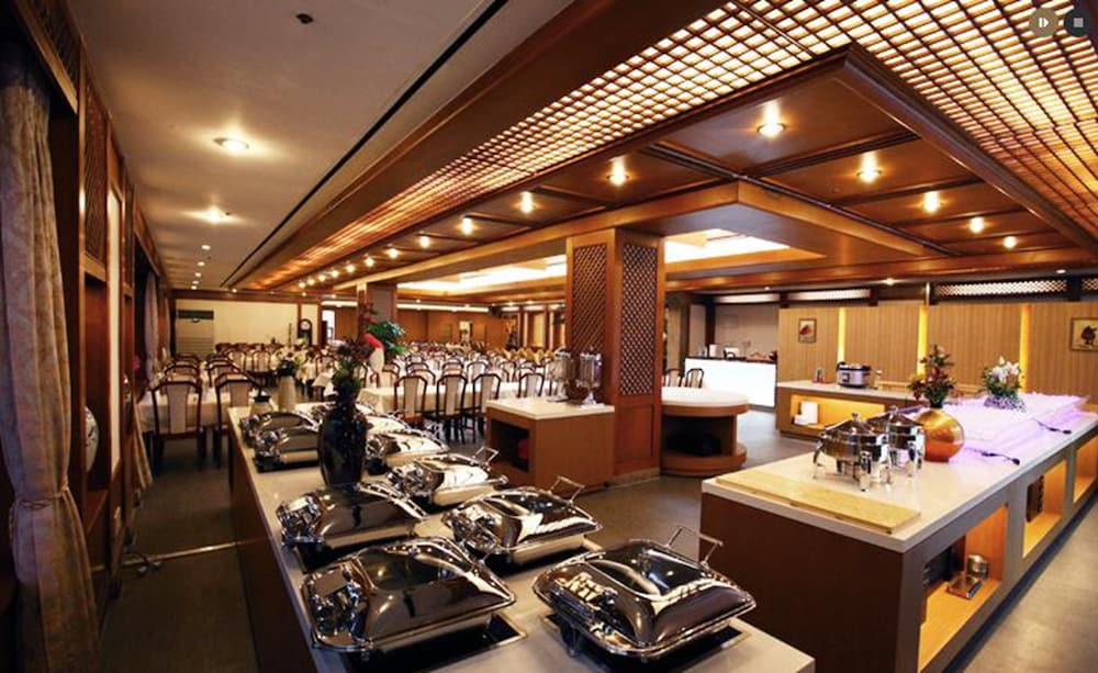 SUANBO SANGNOK Hotel 17/27