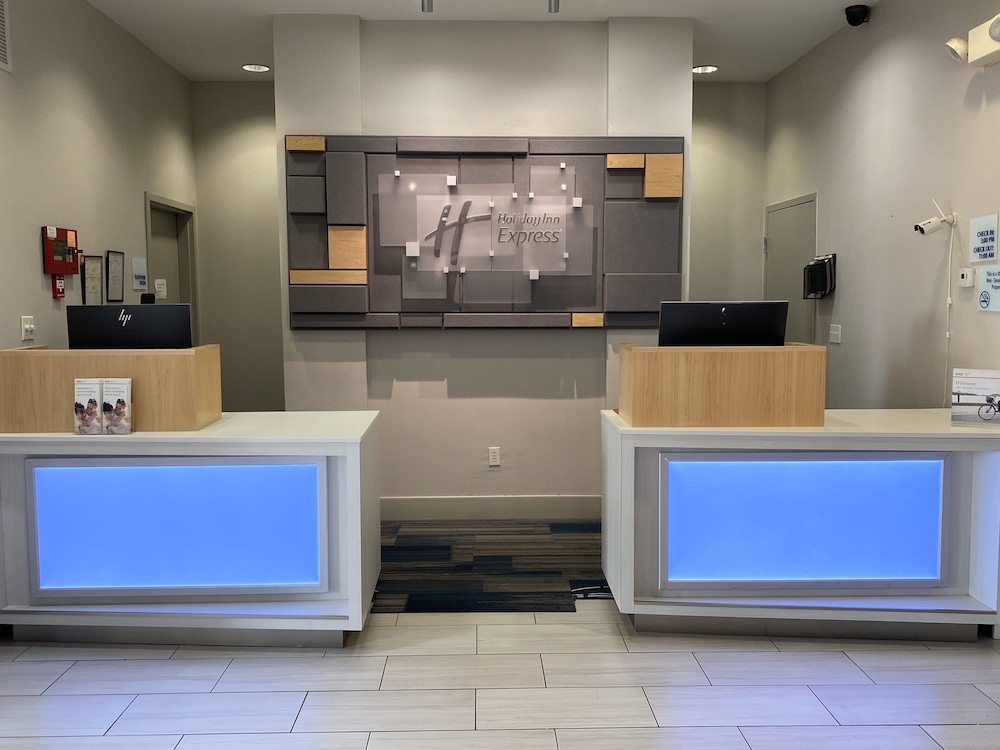 Holiday Inn Express Eunice 15/52